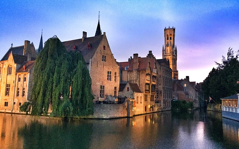 How to find weed retailers in Bruges